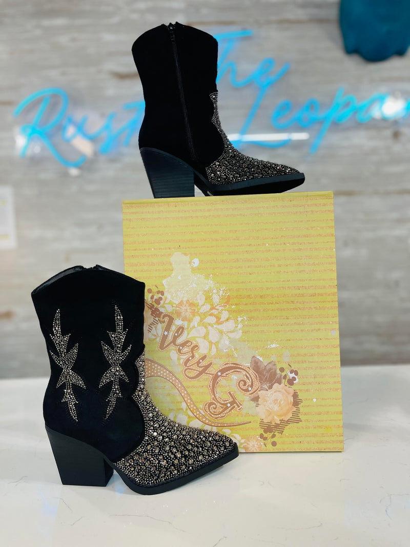 Very G LUX Black Boot