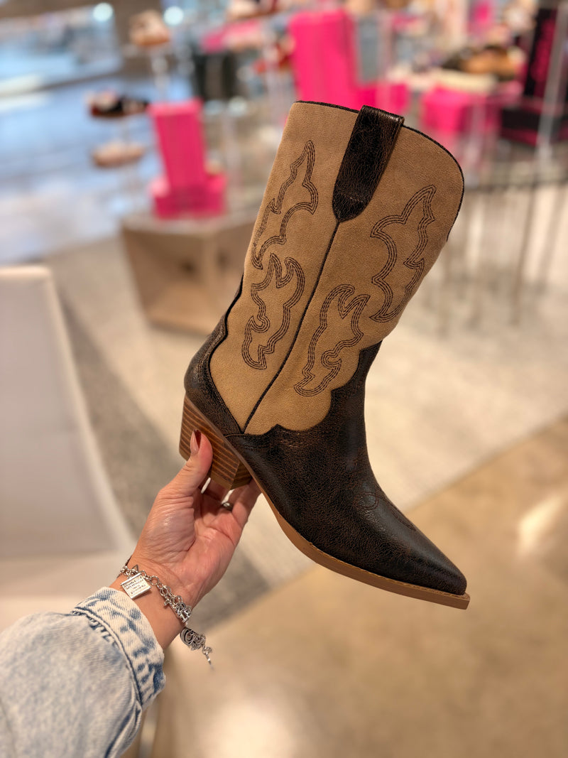 Somebodys Problem Corkys