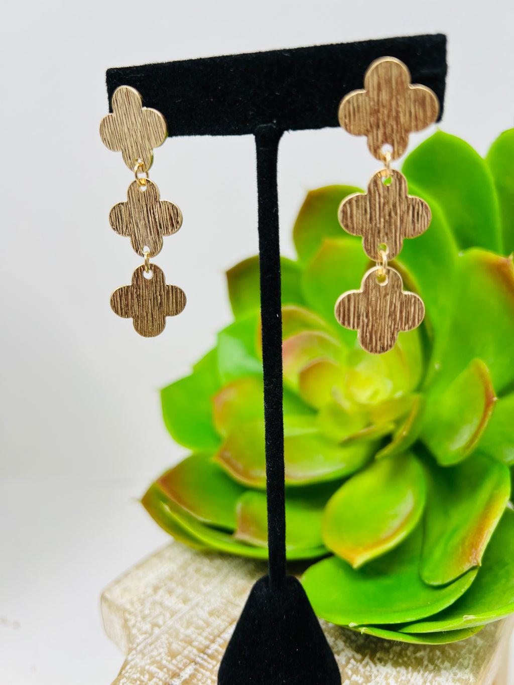 4 Scallop Flower Earrings