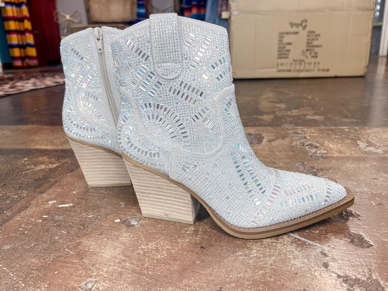 Very G Blinging Maze Cream w/ AB Bling Bootie