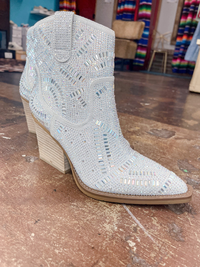 Very G Blinging Maze Cream w/ AB Bling Bootie